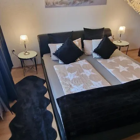 Stadtrand Haushaelfte Hébergement de vacances *