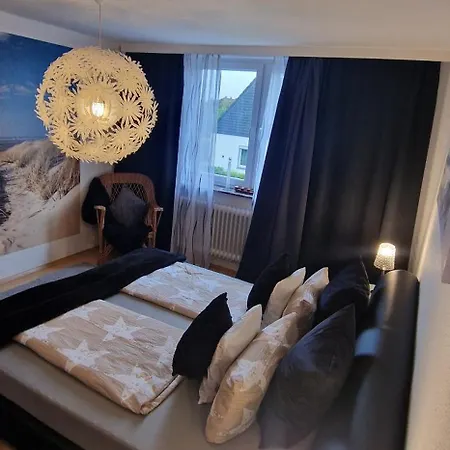 Stadtrand Haushaelfte *